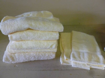 MEDICAL TOWEL Hover